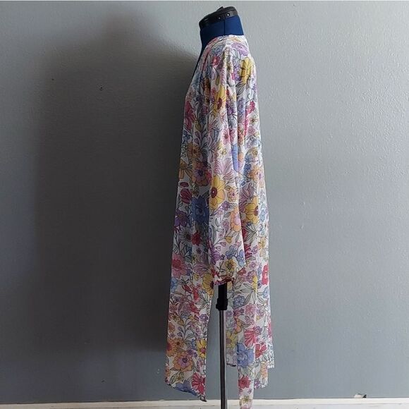 L.I.F.E. Floral Kimono Medium - Picture 5 of 7